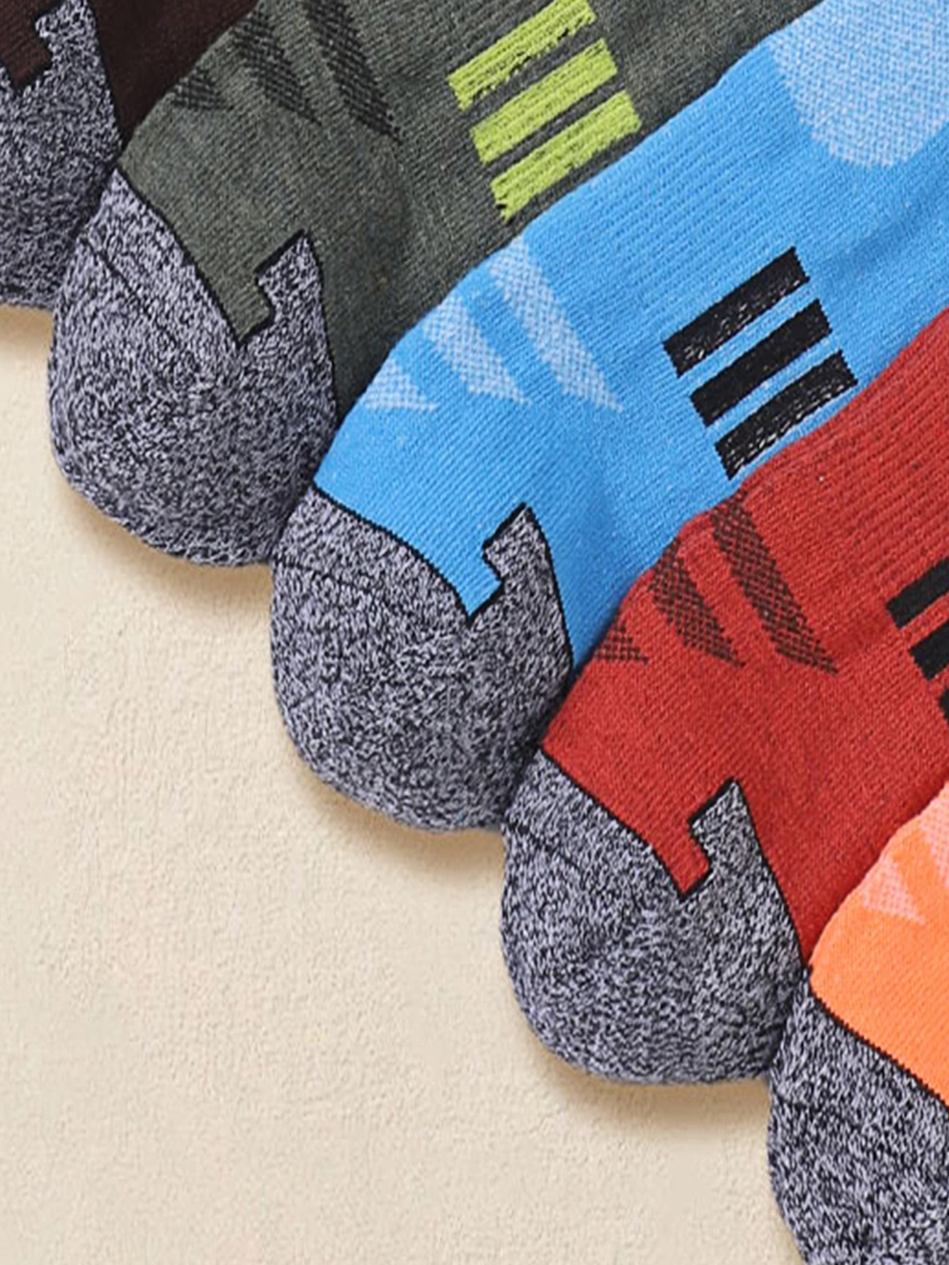 Men's Vibrant Multicolor Strip - Ankle Sock Low Cut review and price