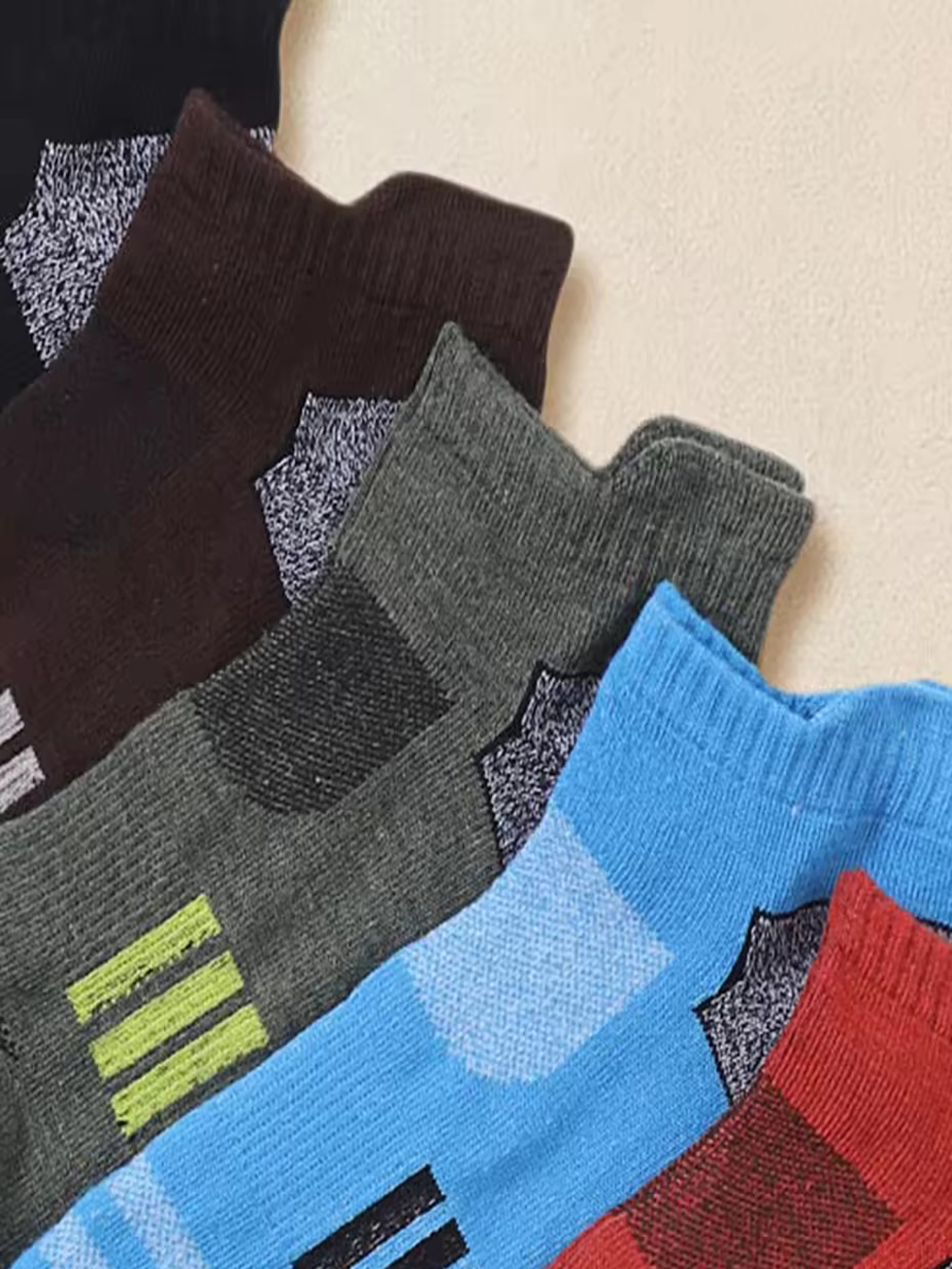 Men's Vibrant Multicolor Strip - Ankle Sock Low Cut review and price